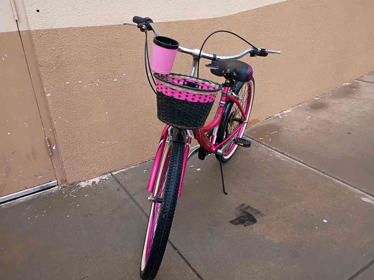 Susan E Komen Cruiser Bike