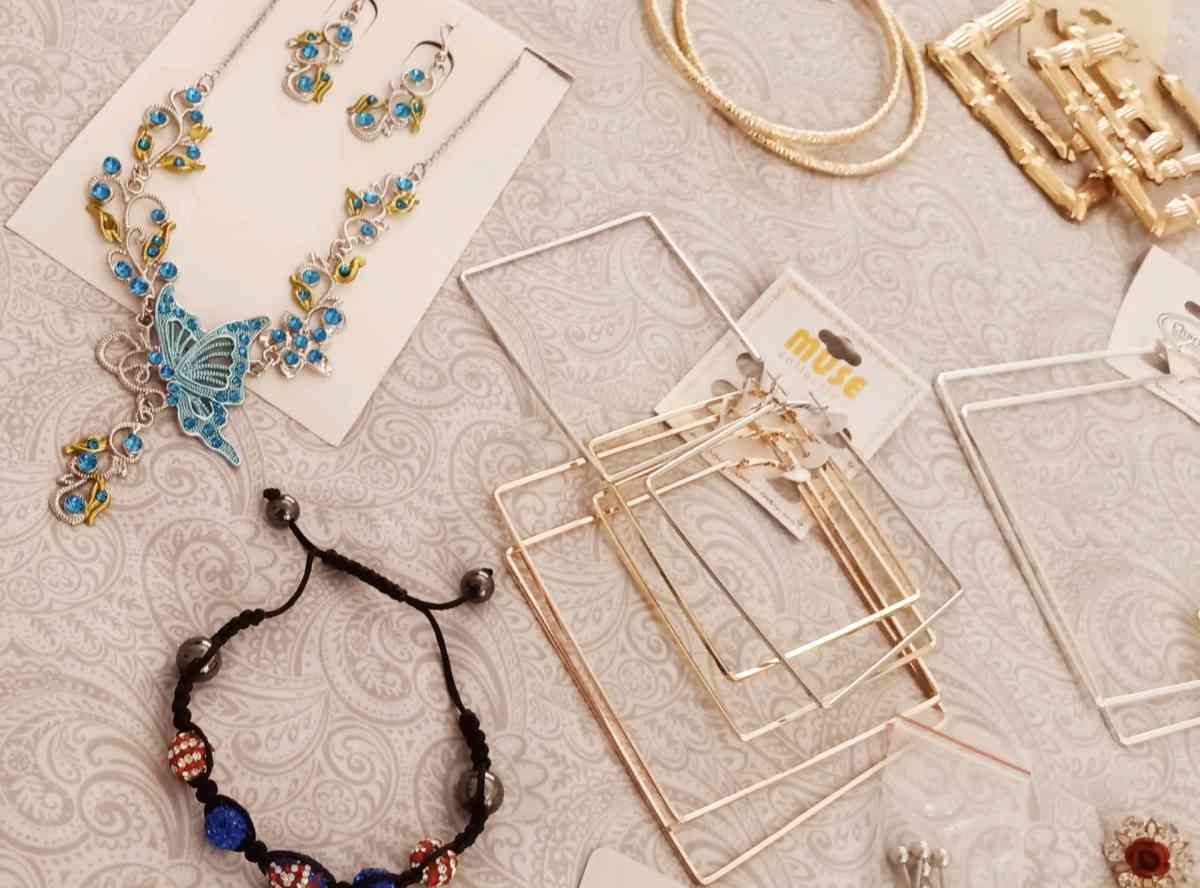 clearance jewelry bundle