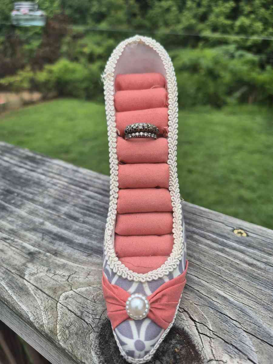 Tiger Eye and Crystal Ring - Carthage, Tennessee - FleaMarketBay