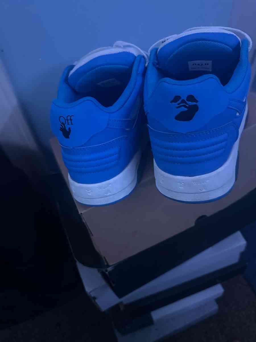 off white OOO size 42 - Goodlettsville, Tennessee - FleaMarketBay