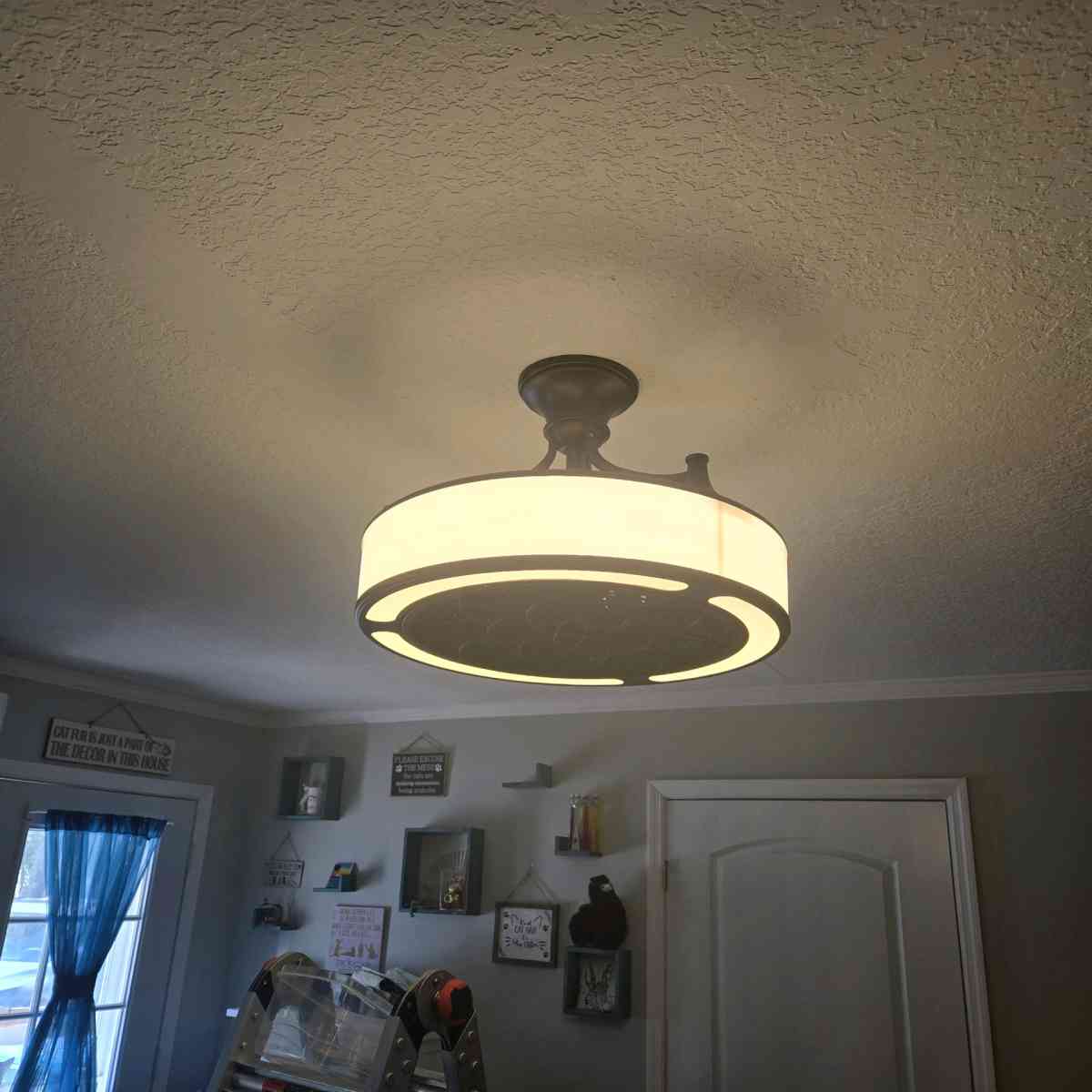 Ceiling fans x2