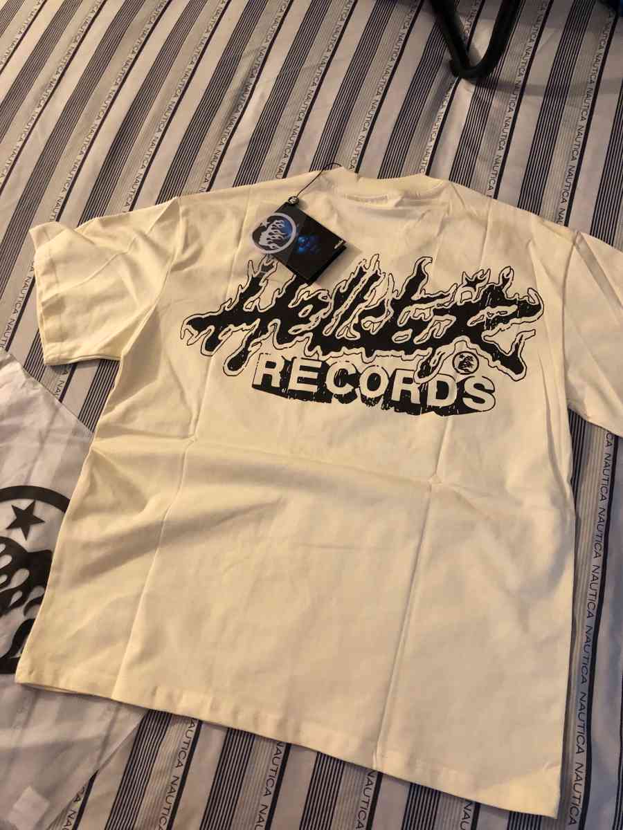 HELLSTAR STUDIOS SOUNDS LIKE HEAVEN TEE CREAM
