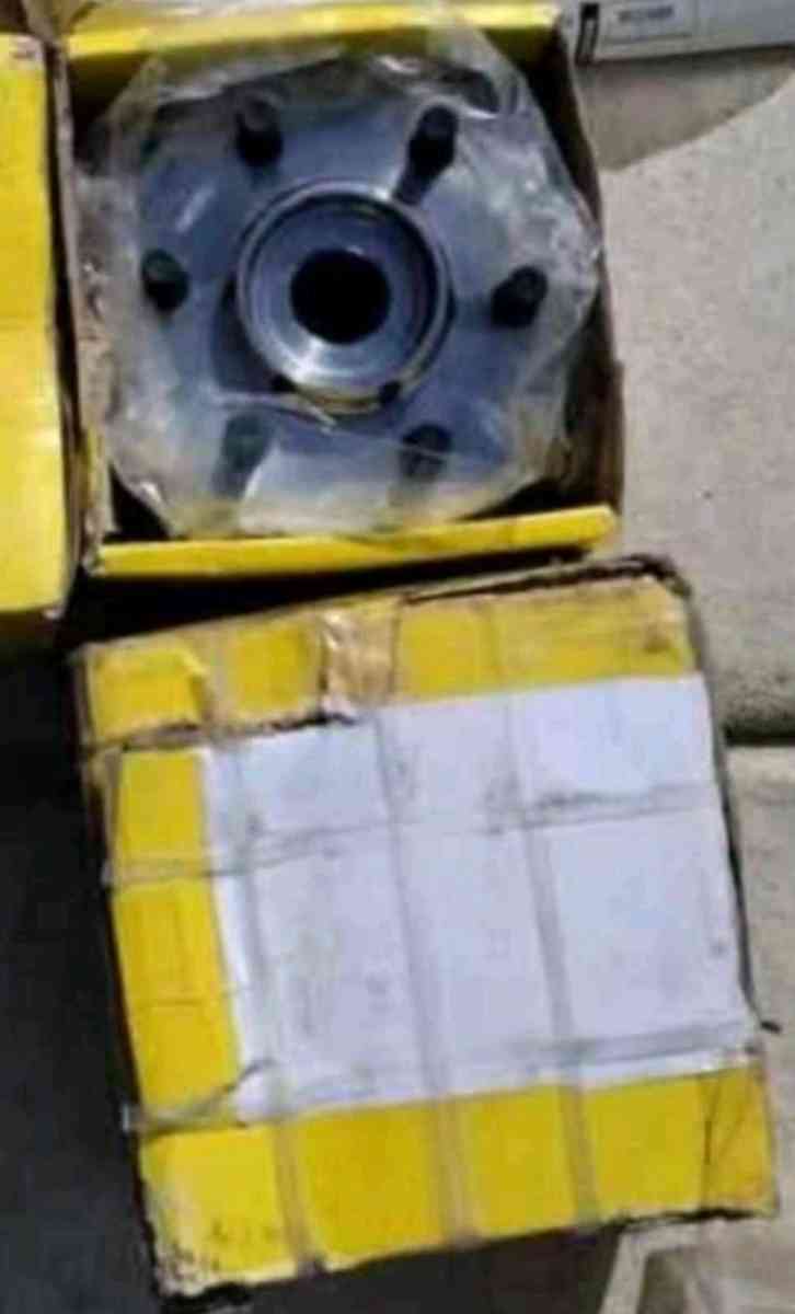 new 1999 Dodge Dakota 4x4 parts - Raeford, North Carolina - FleaMarketBay