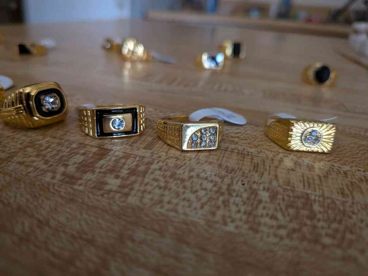 mens gold cocktail rings - Salina, Kansas - FleaMarketBay