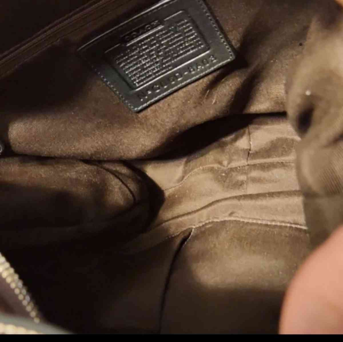 New Coach Brown Leather Medium Satchel Handbag - Macon, Georgia - FleaMarketBay