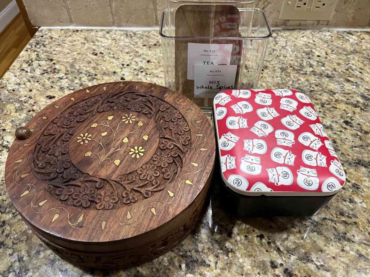 kitchen spice box 2 containers and lucky charm lunch box