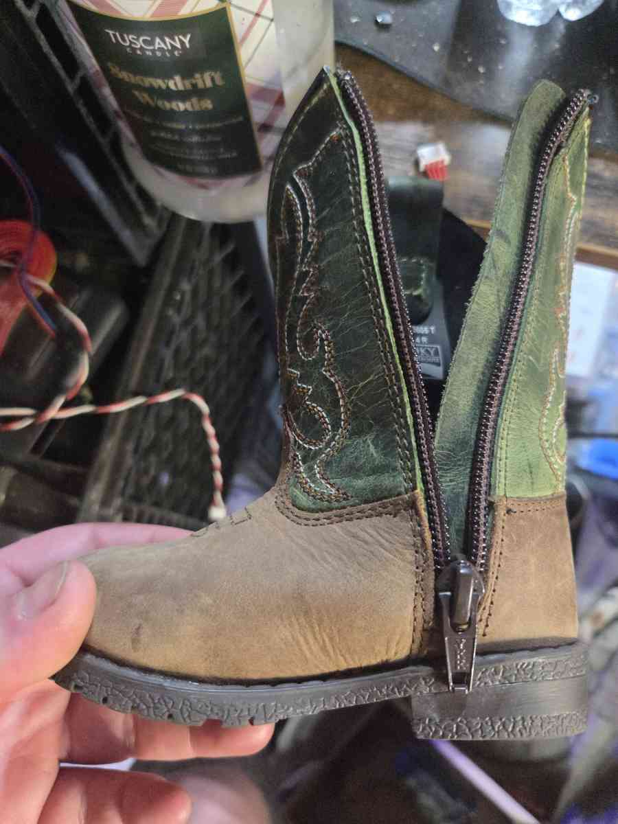 toddler boots