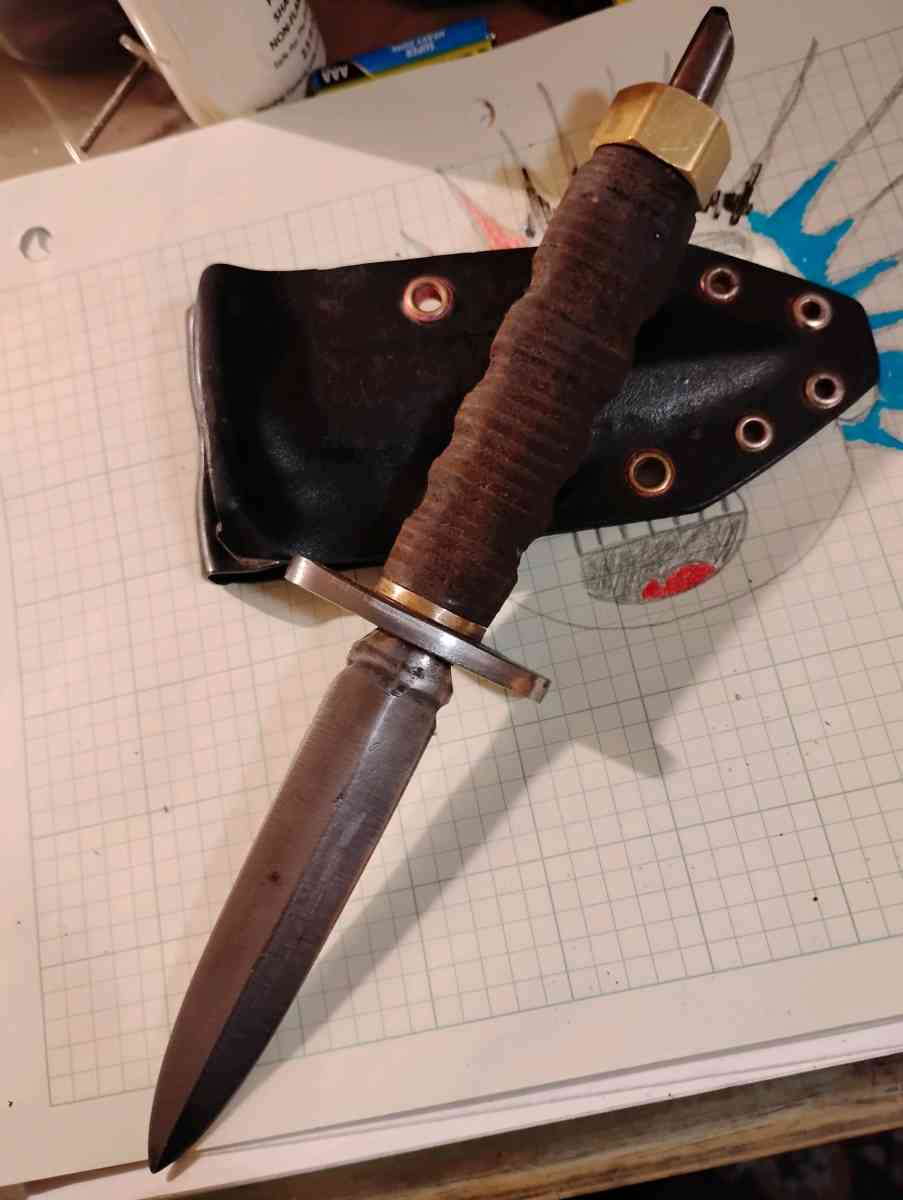 handcrafted custom made fixed blade double edged dagger