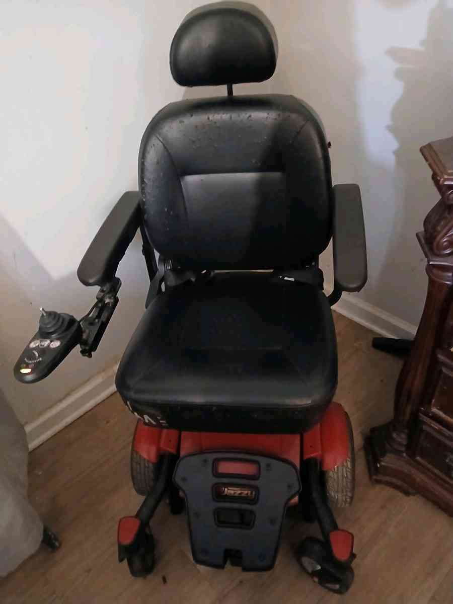 Jazzy wheelchair - Bessemer City, North Carolina - FleaMarketBay