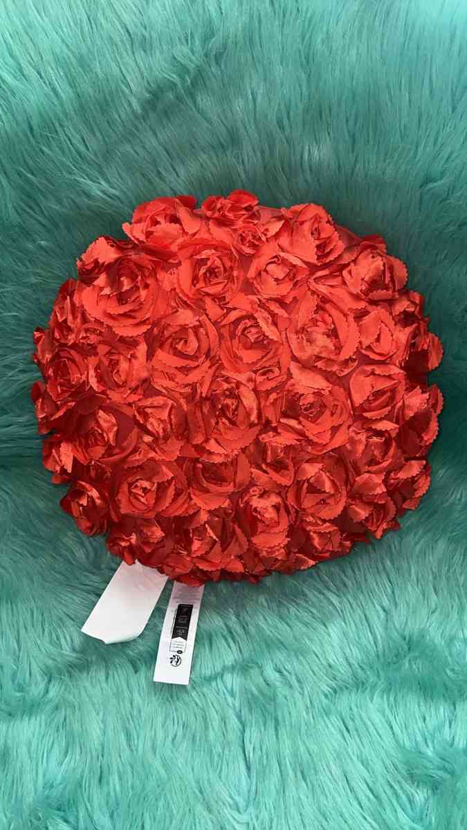 NWT Disney Princess Throw Blanket And Pillow Set