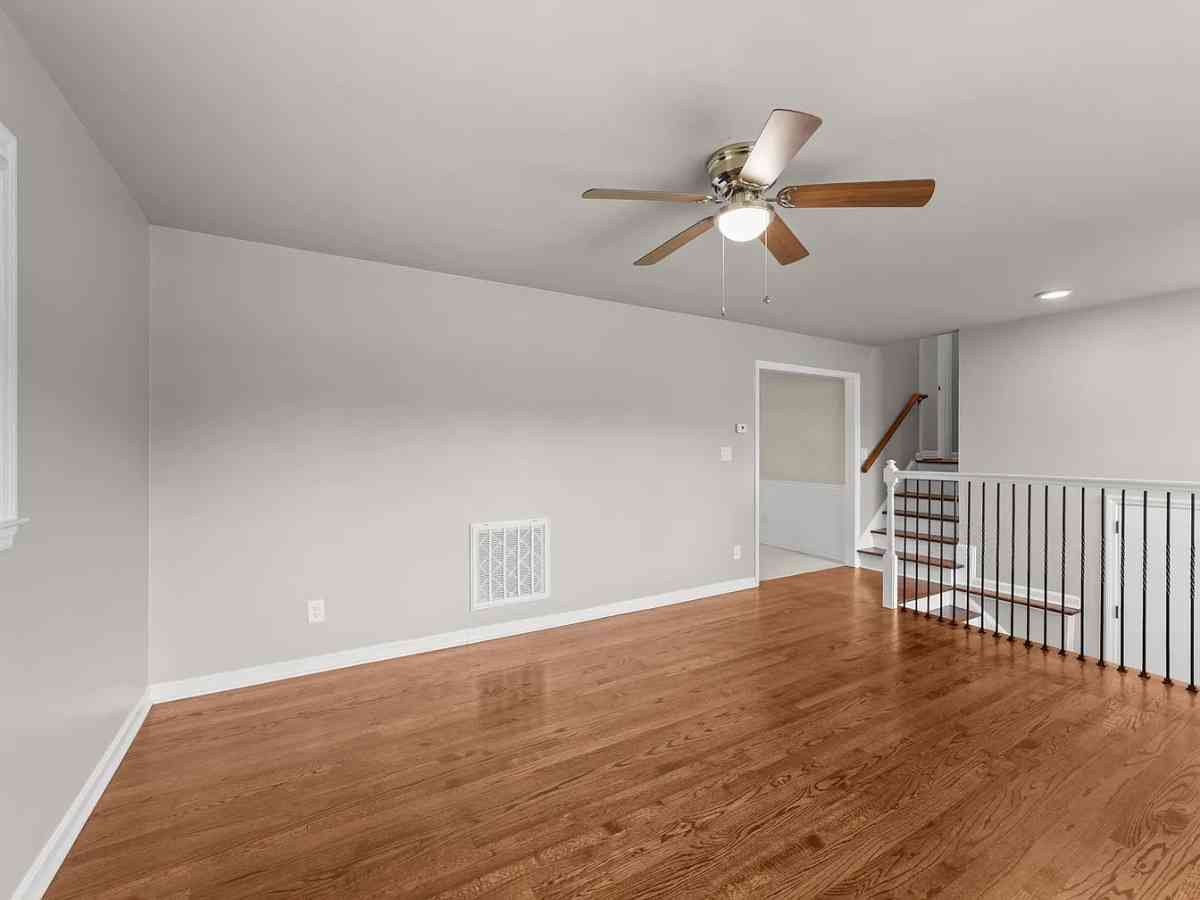 HOUSE FOR RENT - Garner, North Carolina - FleaMarketBay