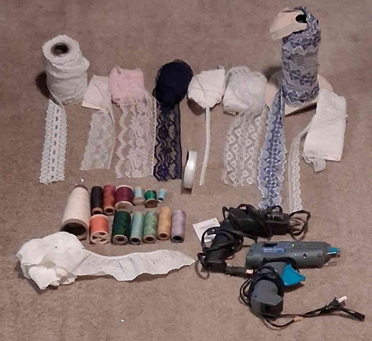 vintage craft materials bundle - Elysburg, Pennsylvania - FleaMarketBay