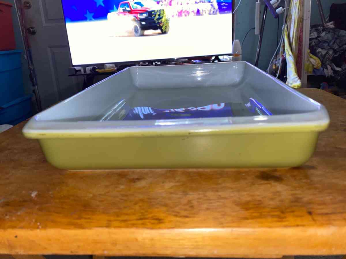 spring blossom lagana Pyrex pan