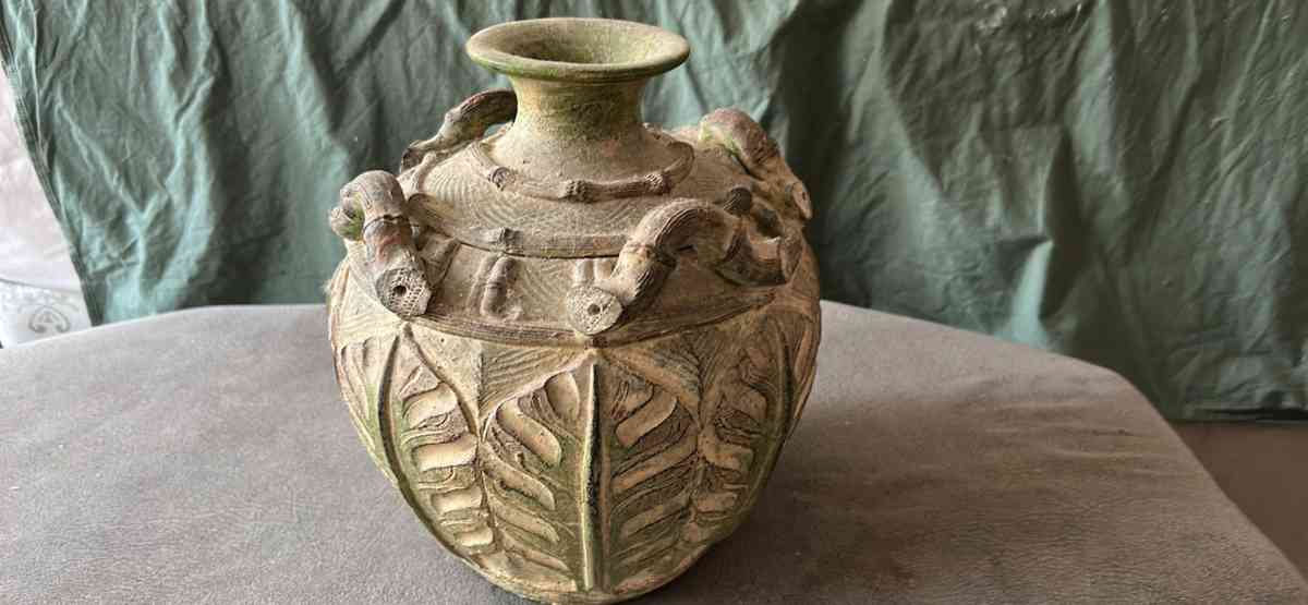 Terracotta Urn Vase - Philadelphia, Pennsylvania - FleaMarketBay