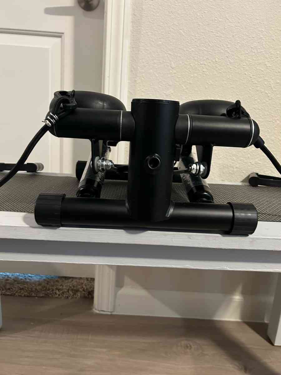 Digital stepper with resistance bands