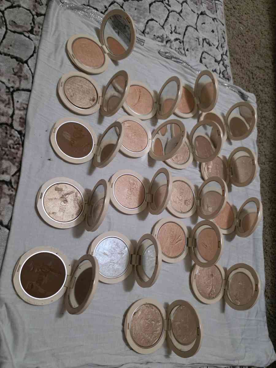 dior highlighter and bronzer as is