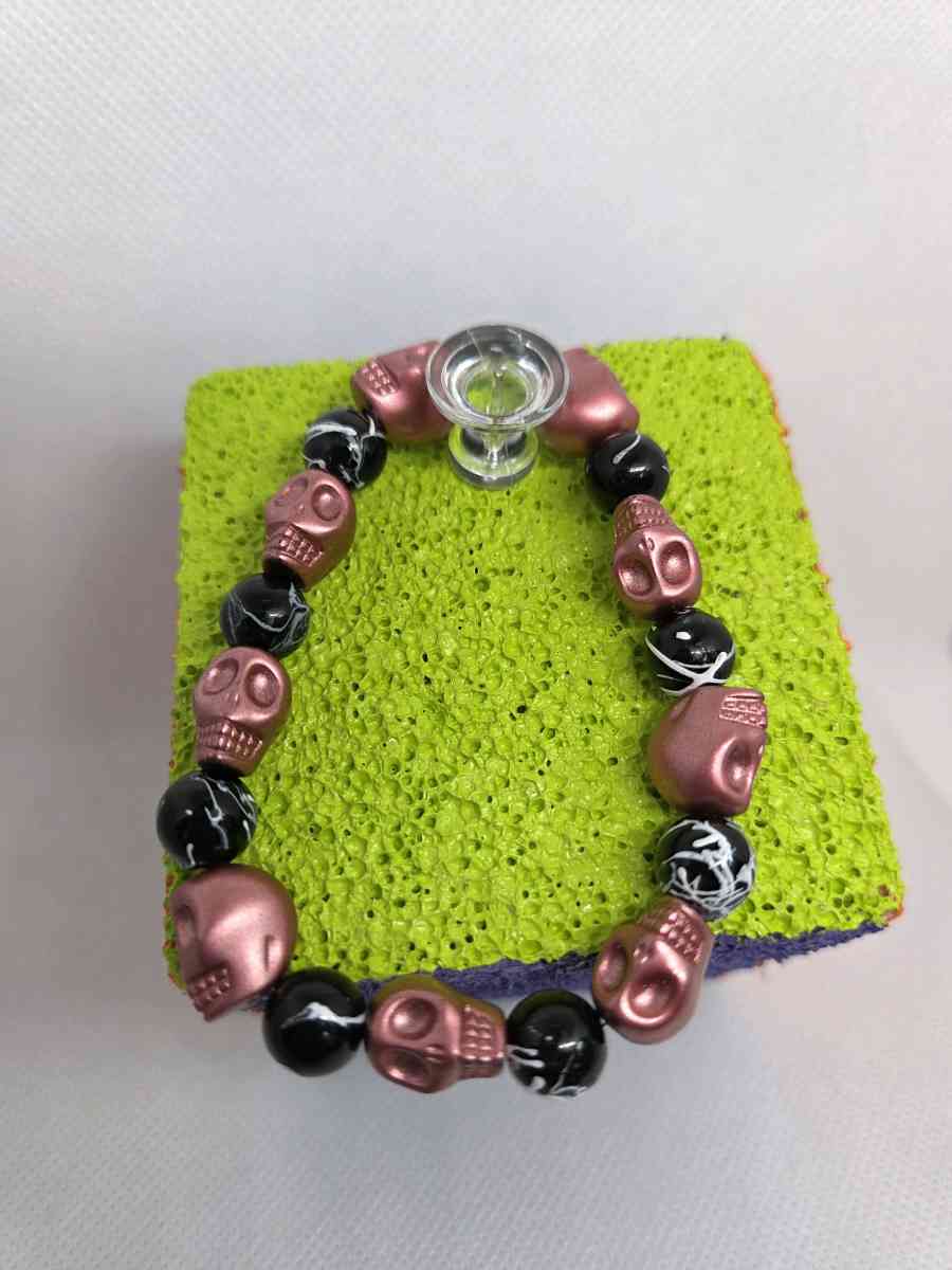 Fun  beaded bracelets for halloween