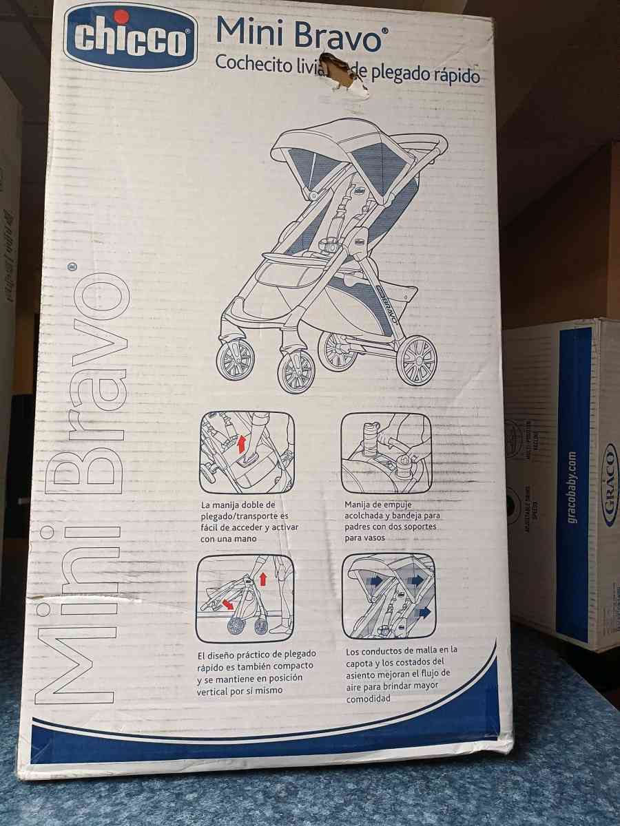 Chicco lightweight Stroller