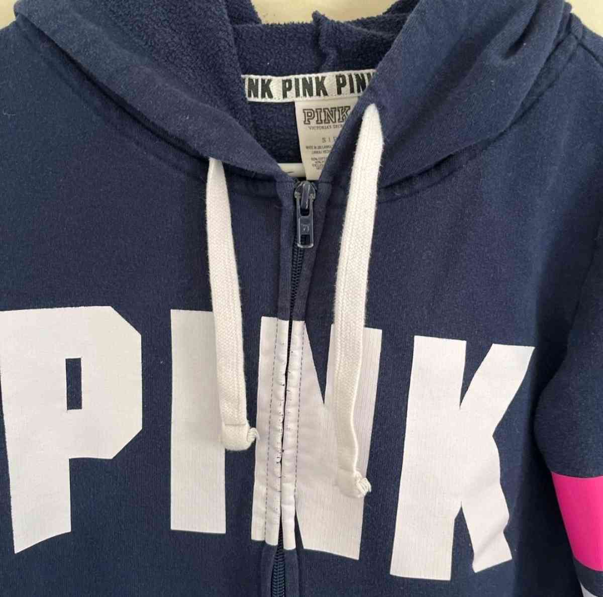 VICTORIAS SECRET PINK HOODIE BLUEWOTH WHITE LOGO WOMENS SM - Elysburg, Pennsylvania - FleaMarketBay