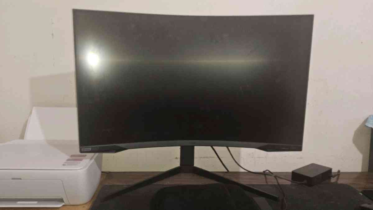 Samsung odyssey g7 32 240hz 1440p faker edition