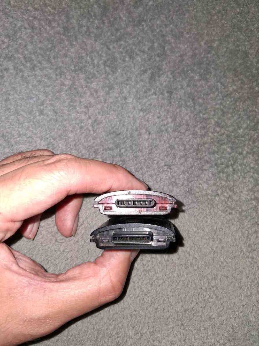 2 Xbox Memory Cards for Original Xbox - North Hollywood, California - FleaMarketBay
