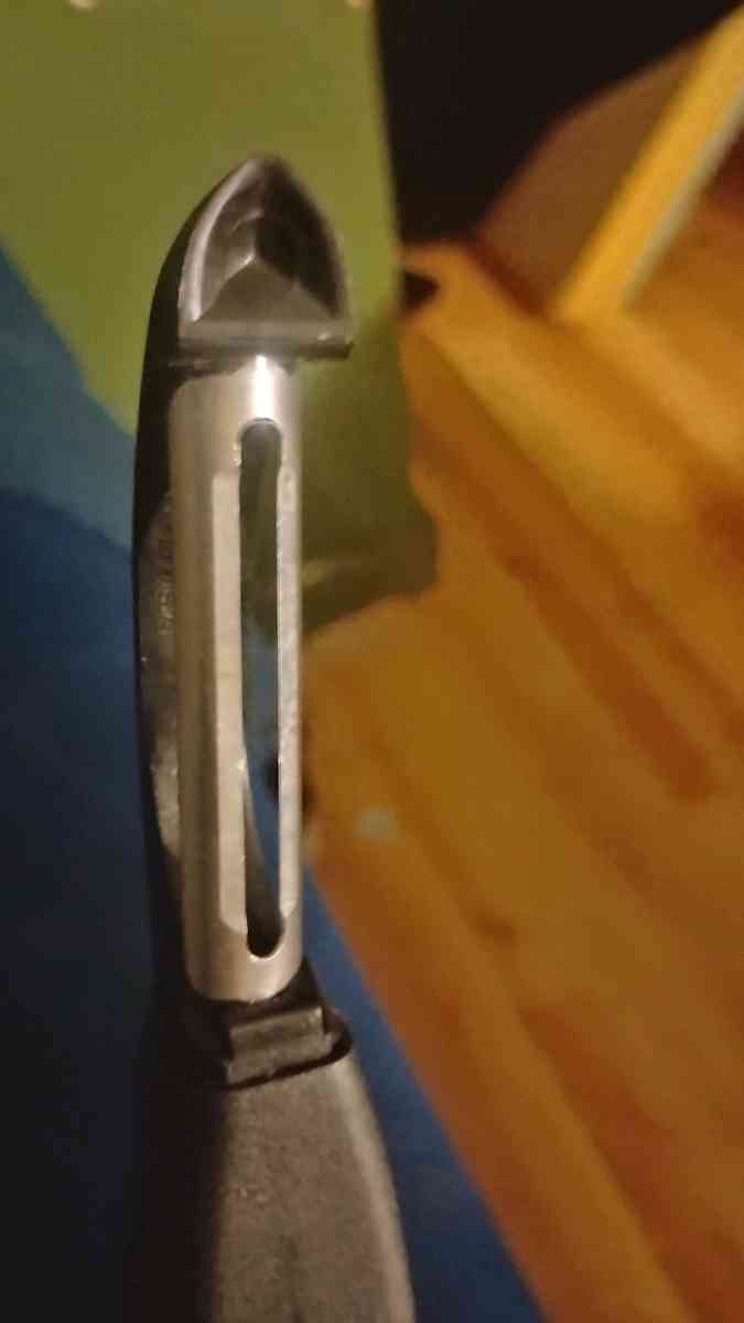 Cutco super shears and veggie peeler