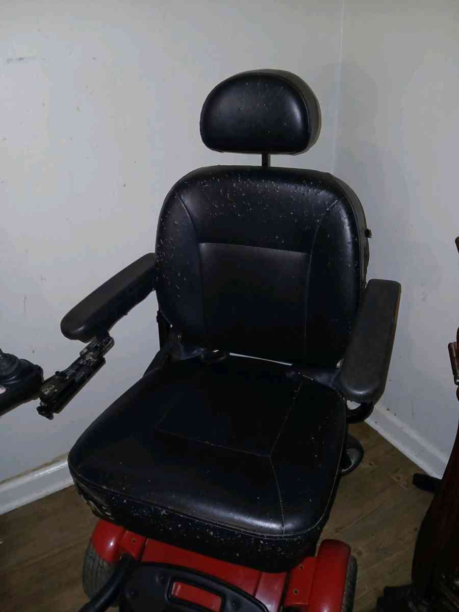 Jazzy wheelchair - Bessemer City, North Carolina - FleaMarketBay