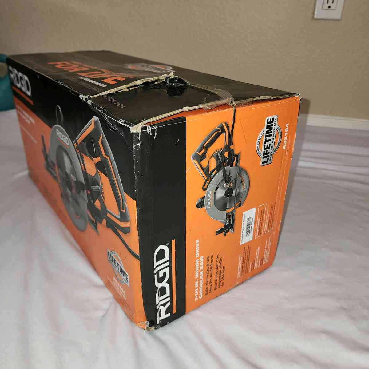RIDGID THRUCOOL 15 AMP 714 IN WORM DRIVE CIRCULAR SAW
