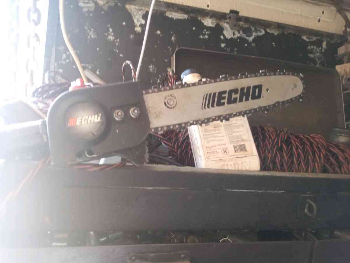 go power saw with rebuilt motor and new carburetor is used