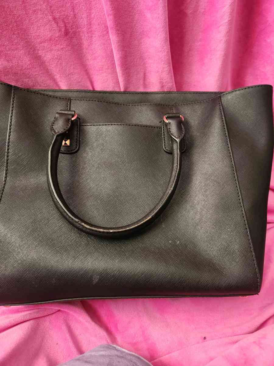 Michael Kors Saffiono blacked Leather studded bag