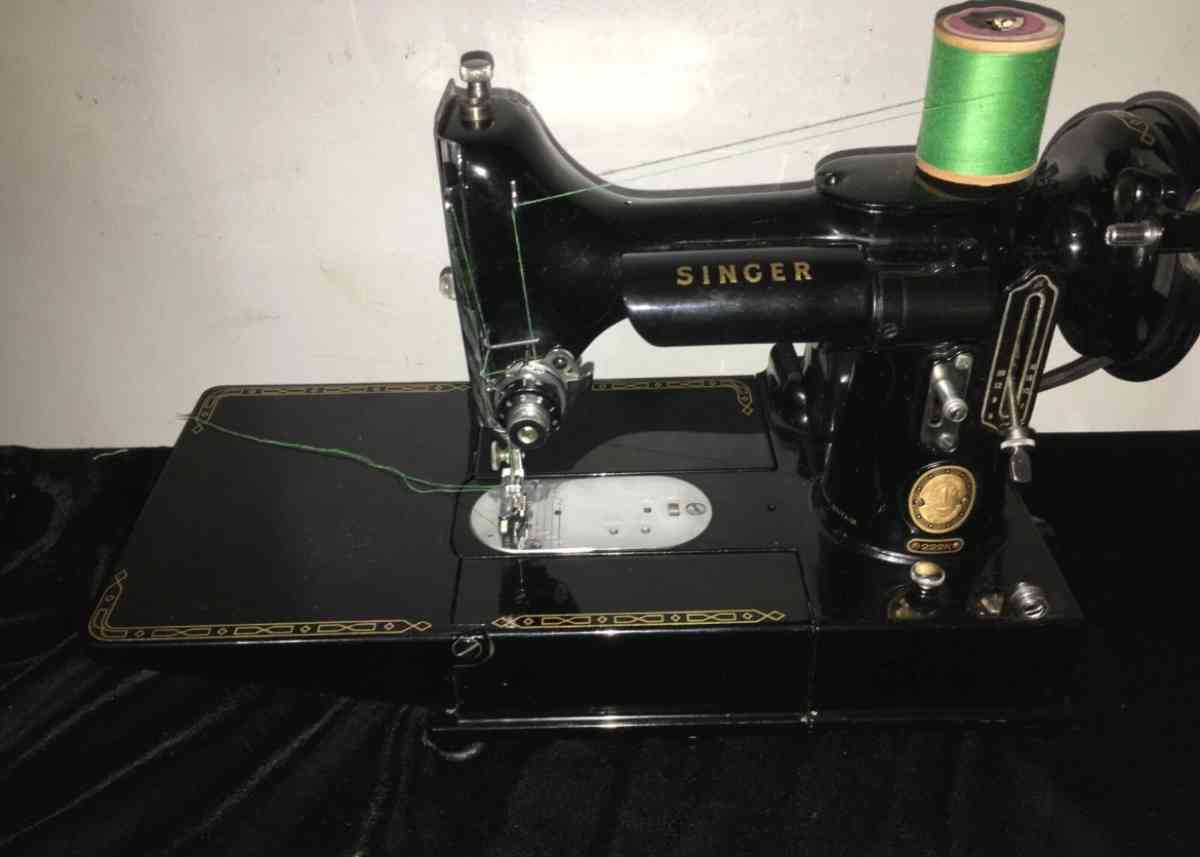 Singer 222k Sewing Machine