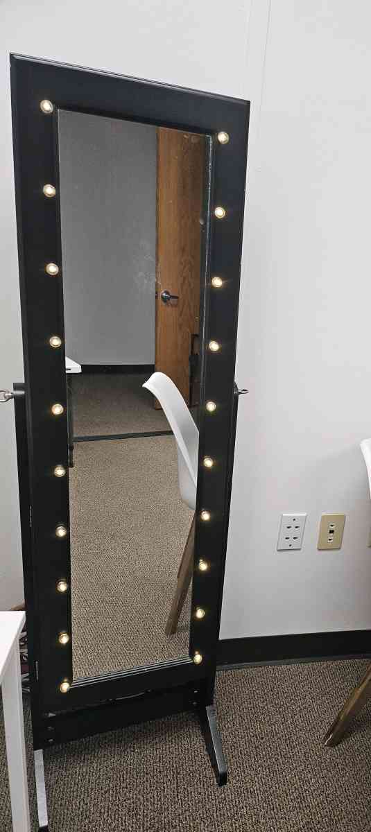 Jewelry Storage standing Mirror With Lights