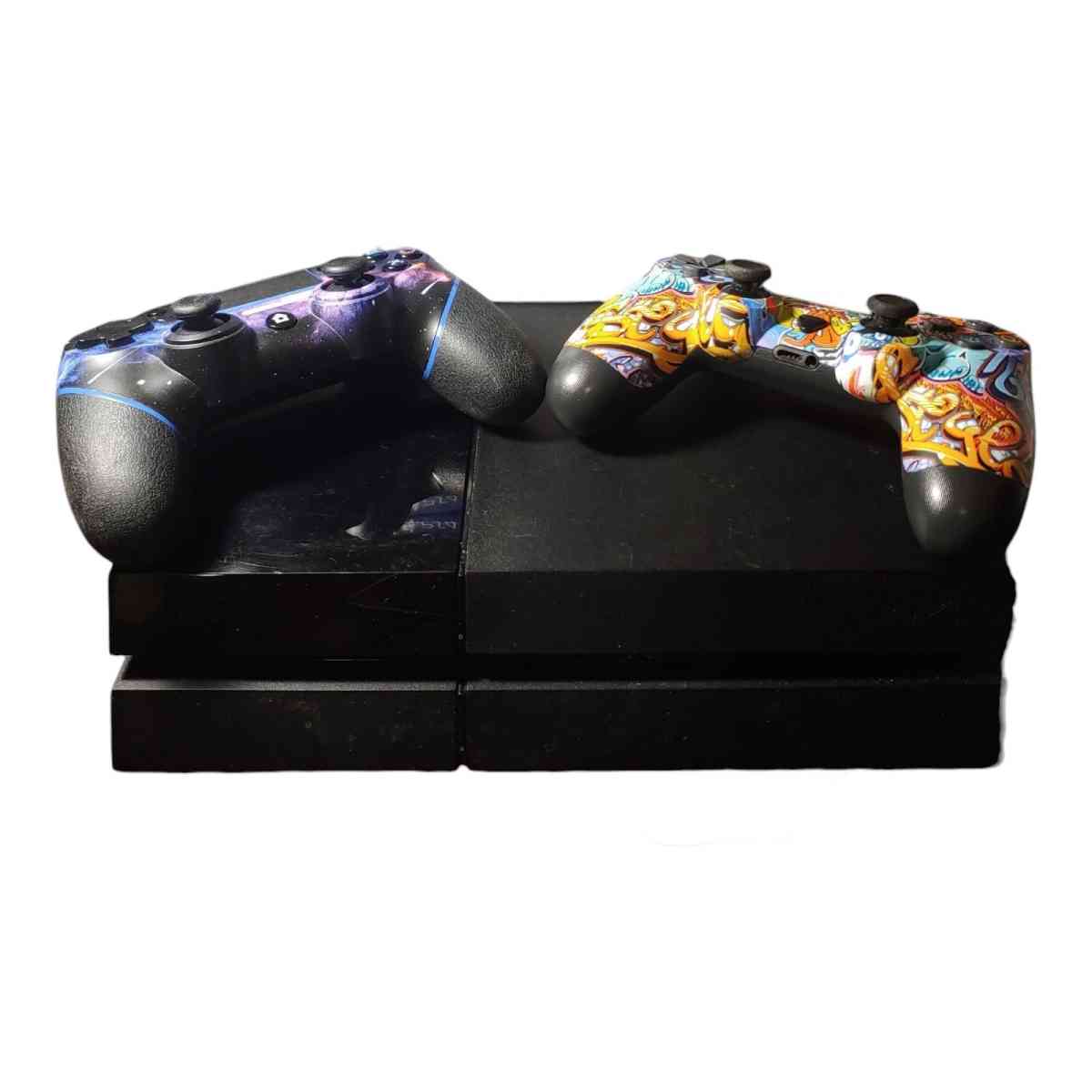 Ps4 Playstation 4 With 2 Controllers - Lakeland, Florida - FleaMarketBay