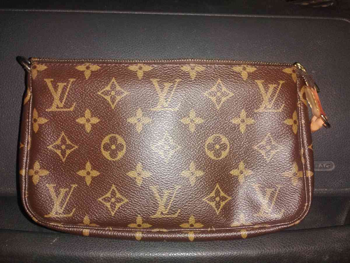 Louis Vuitton womens shoulder bag