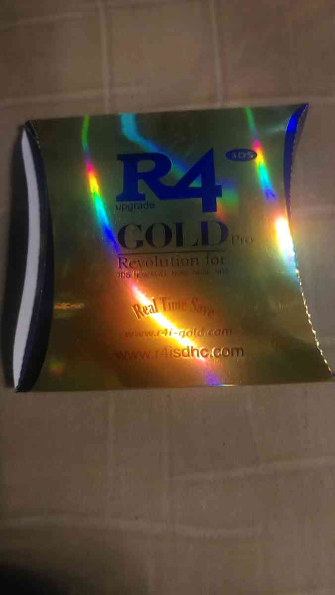 r4 gold pro with games and SD card - Detroit, Michigan - FleaMarketBay