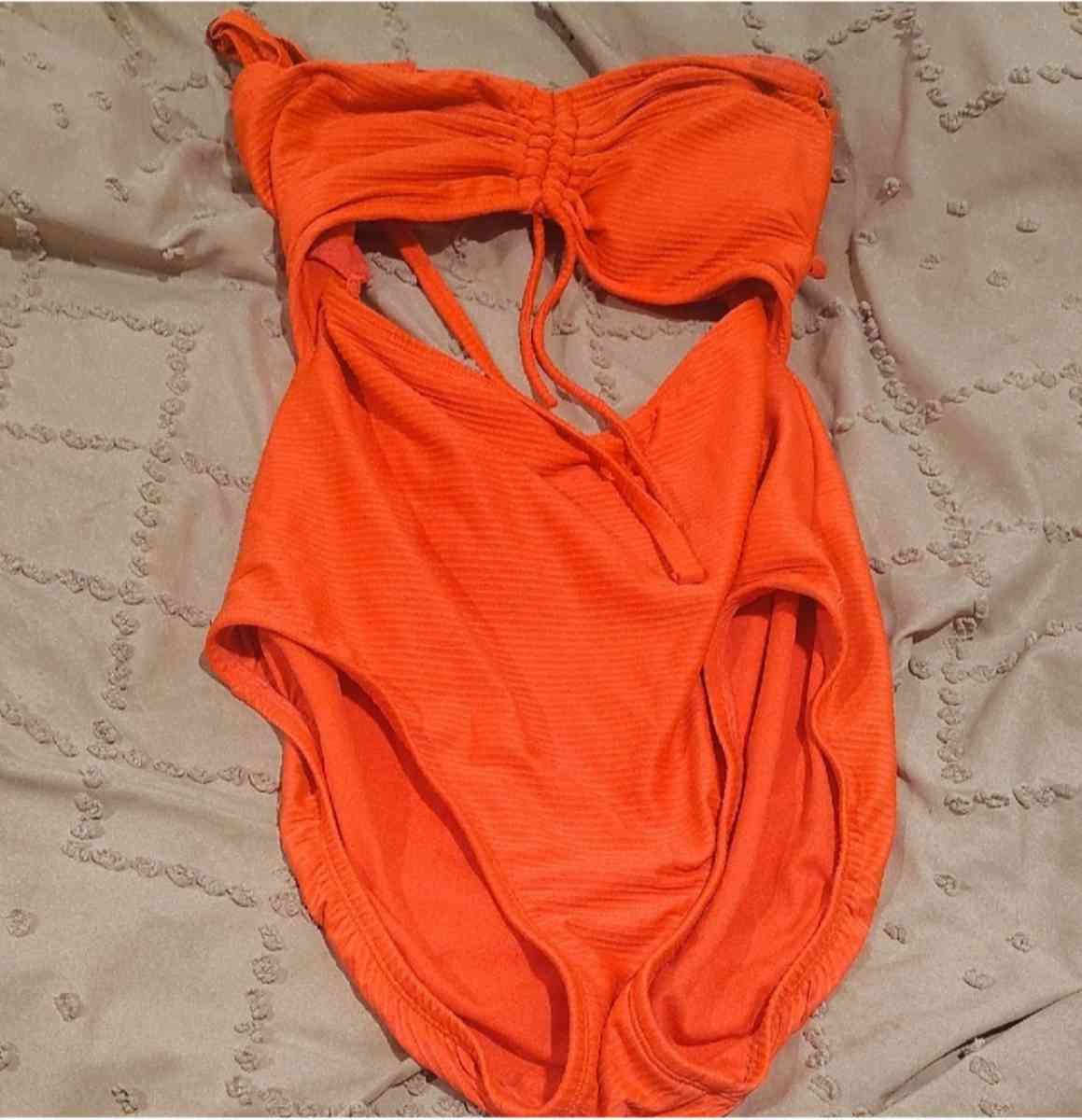 swim wear - Star City, Arkansas - FleaMarketBay