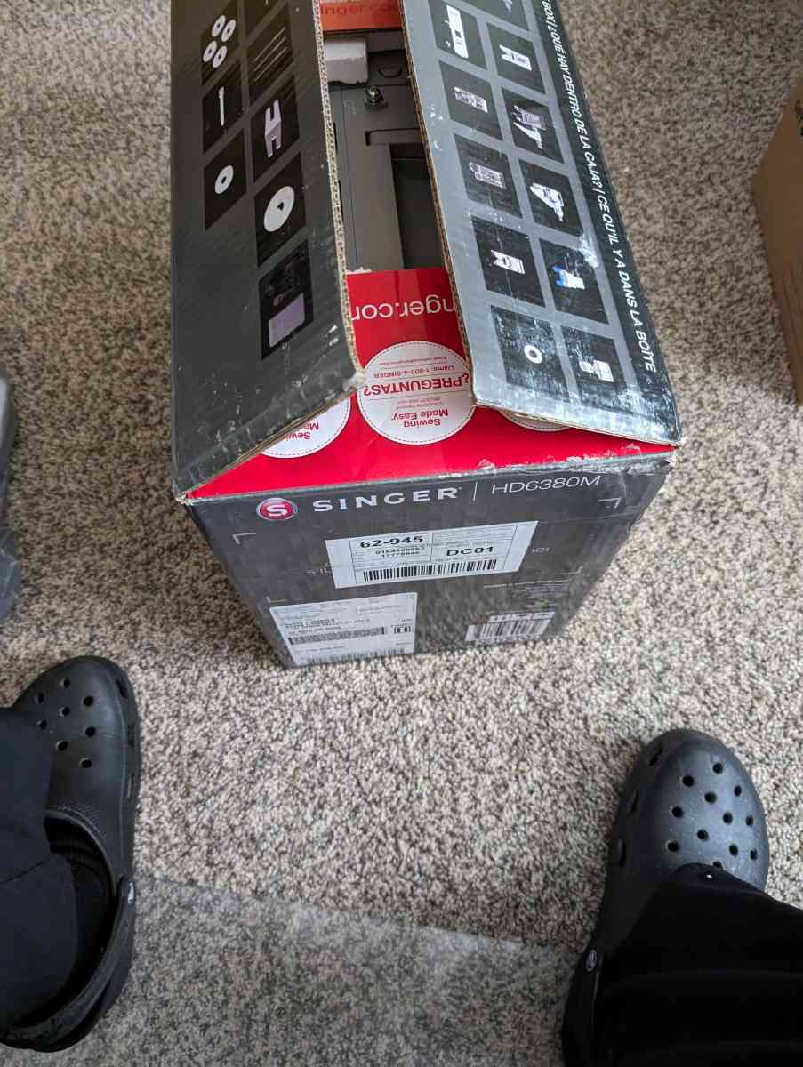 heavy duty Singer sewing machine with table extension - Eureka, Missouri - FleaMarketBay