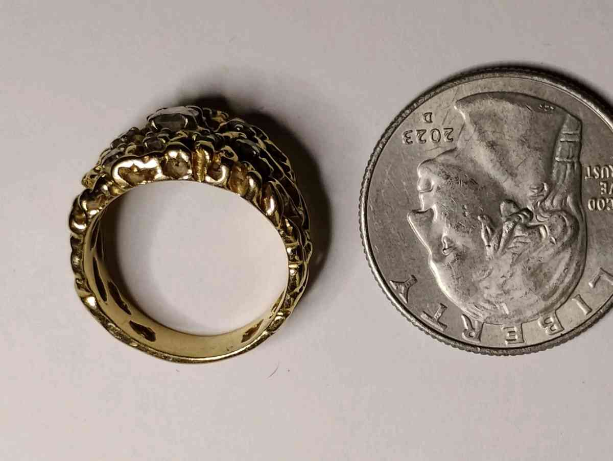 vintage 14k Gold Nugget Ring with 9 Brilliant White Diamonds - Irving, Texas - FleaMarketBay