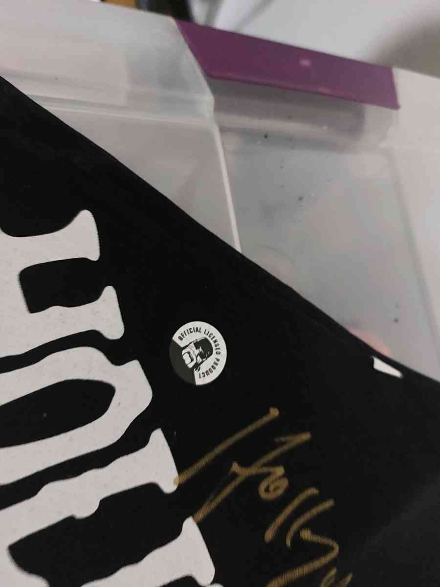 autograph Hollywood Hogan bandana