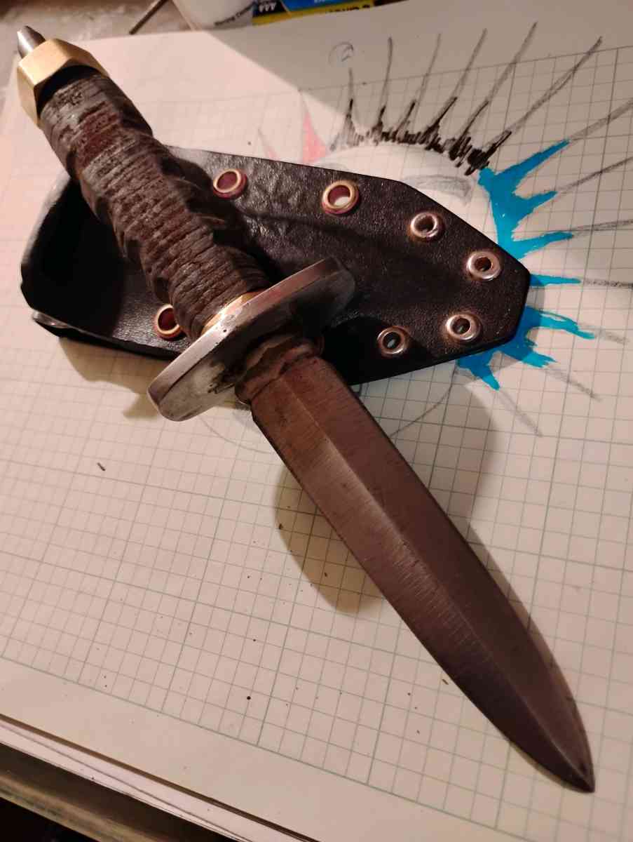 handcrafted custom made fixed blade double edged dagger