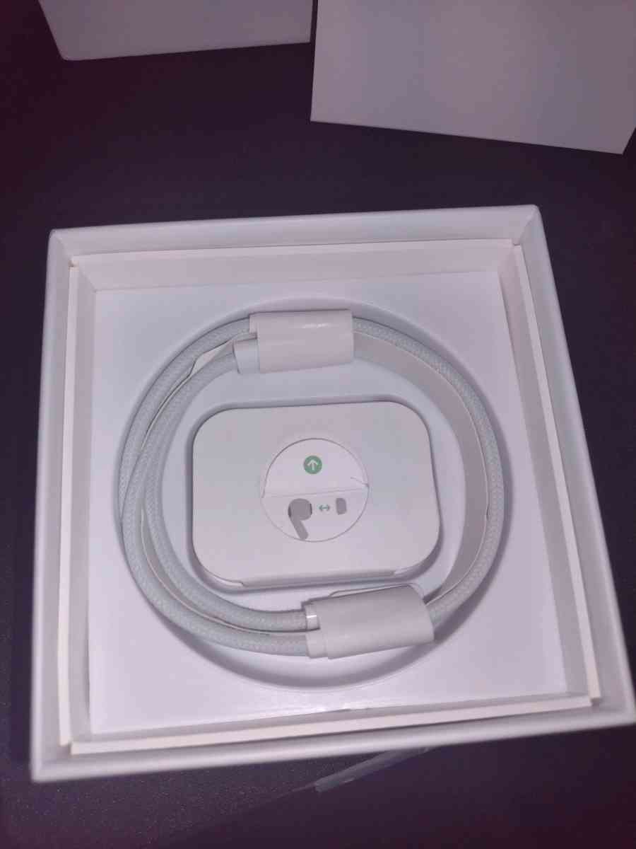 airpods pro 2nd gen - Dallas, Texas - FleaMarketBay