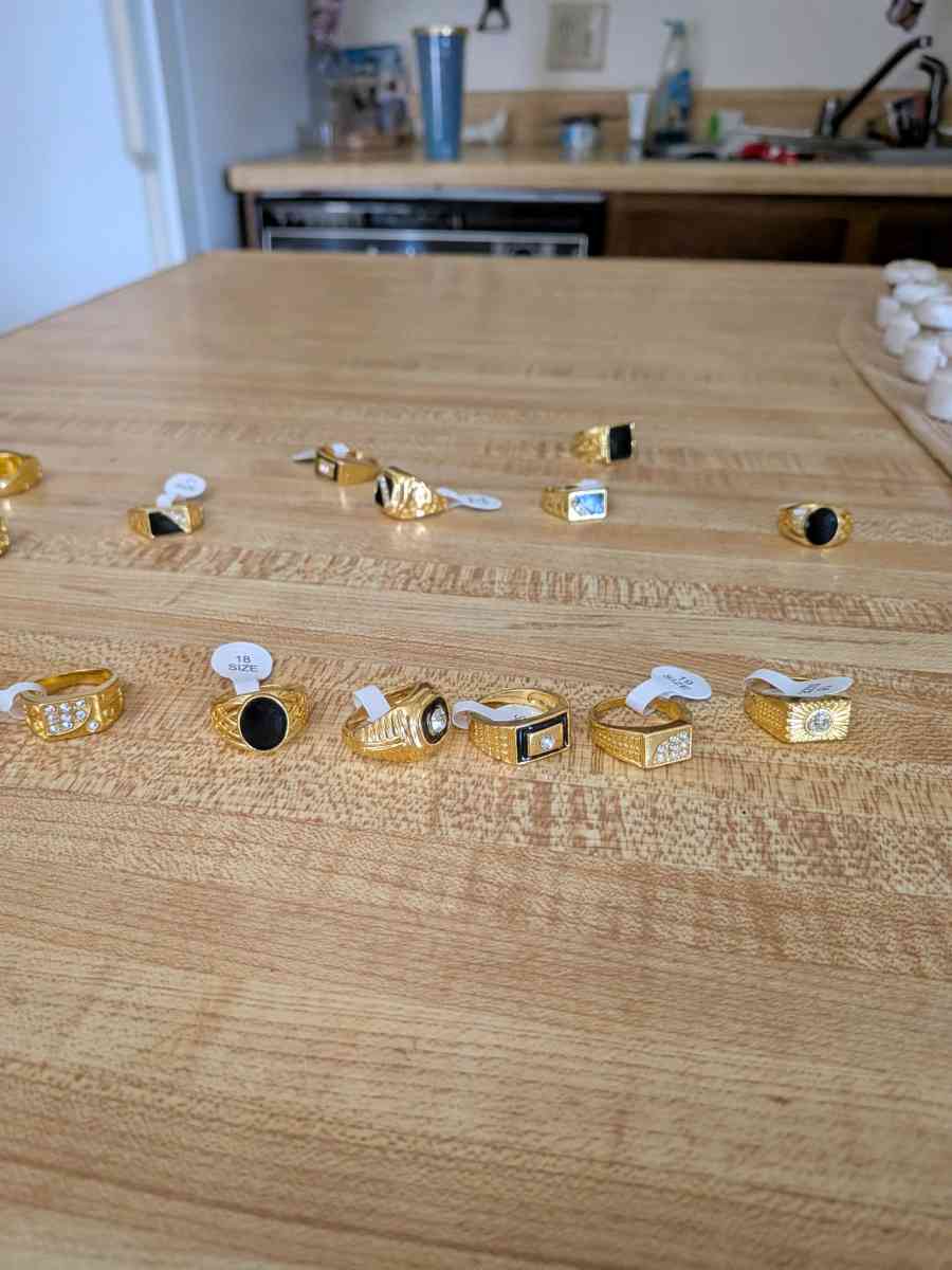 mens gold cocktail rings - Salina, Kansas - FleaMarketBay