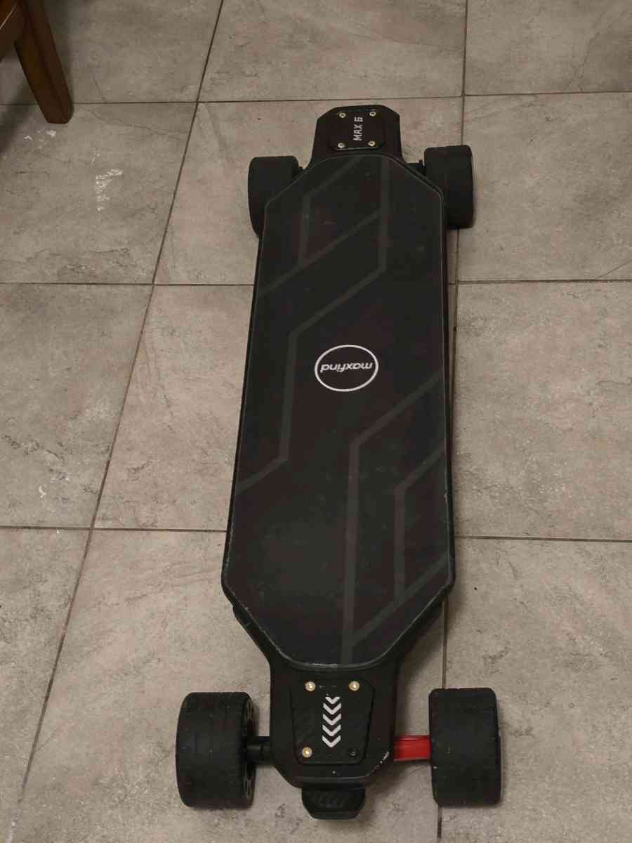 Max 6 electric skateboard - Winchester, Virginia - FleaMarketBay