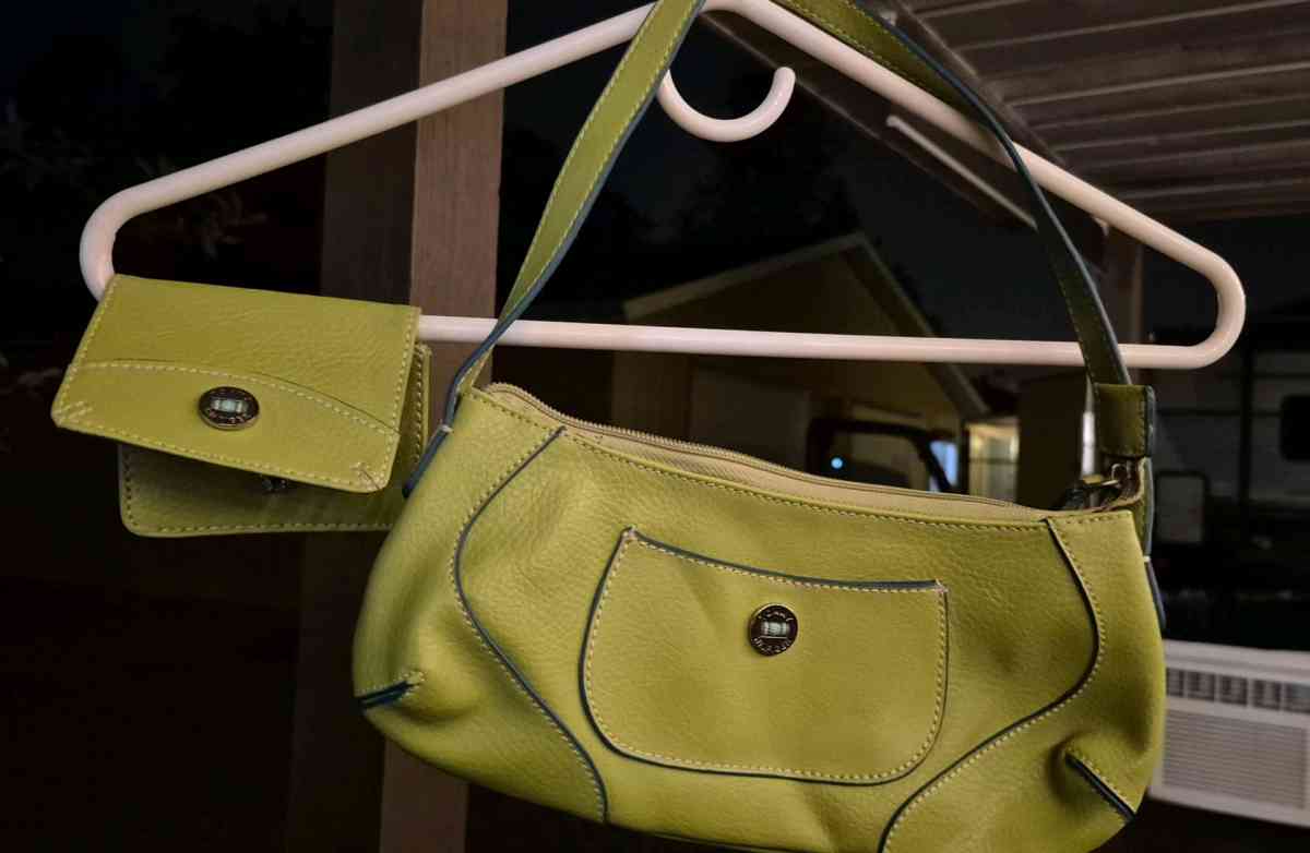 Tommy purse and wallet