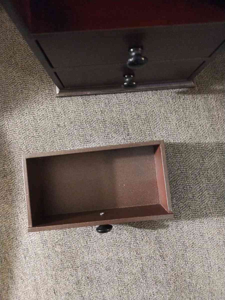 3 drawer jewelry box - Tomball, Texas - FleaMarketBay