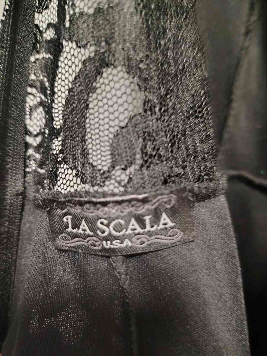 womens formal dress size medium