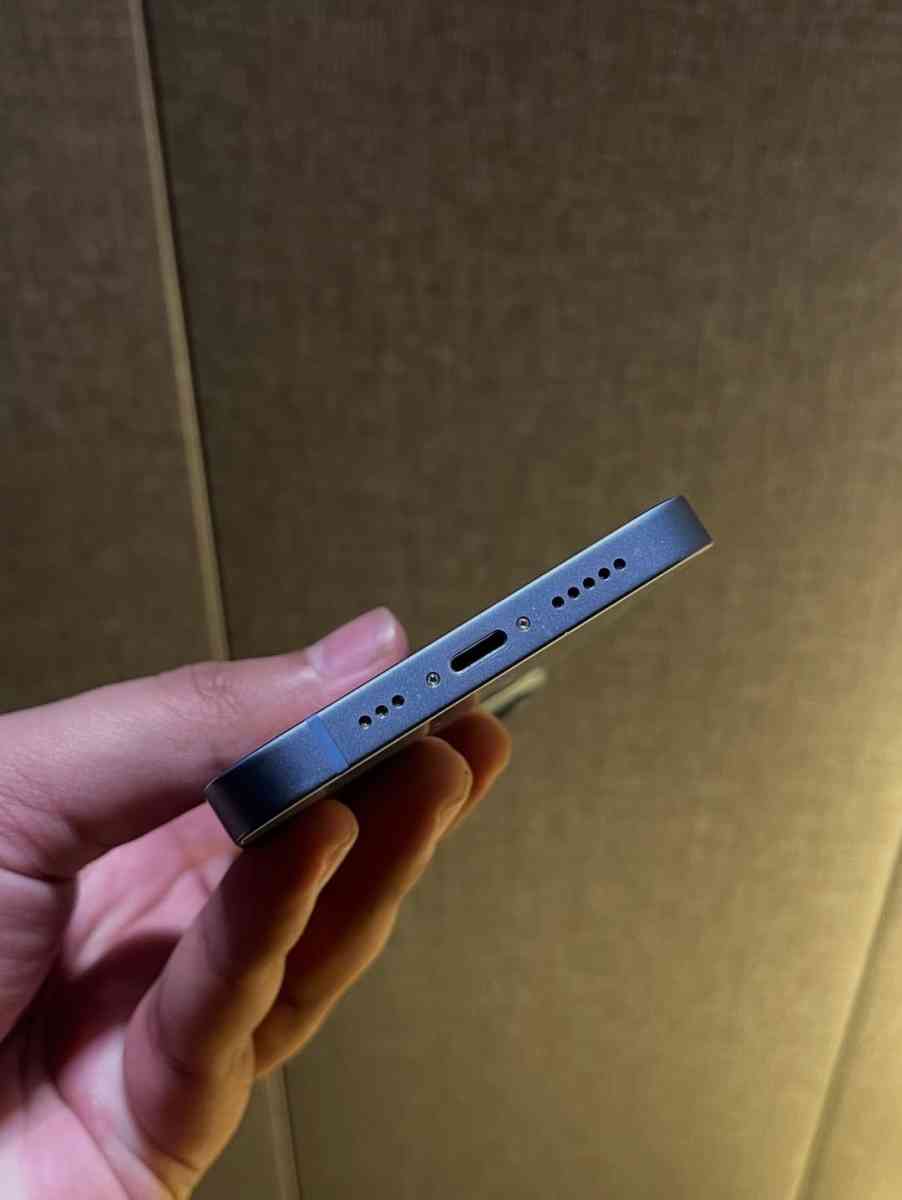 iPhone 14 128GB For Sale - New York, New York - FleaMarketBay