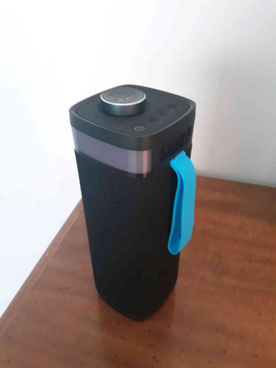 Bluetooth portable speaker