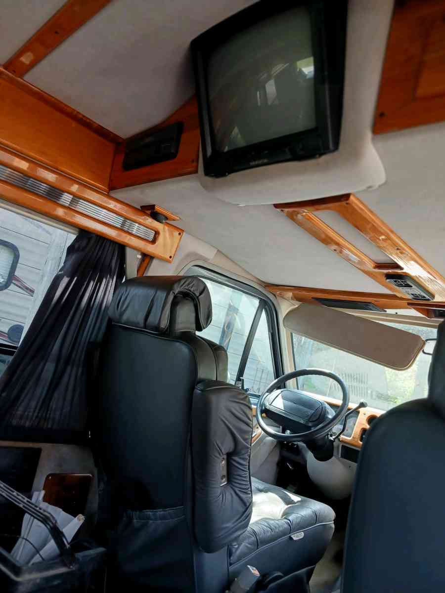 Chevy Sports Van G30