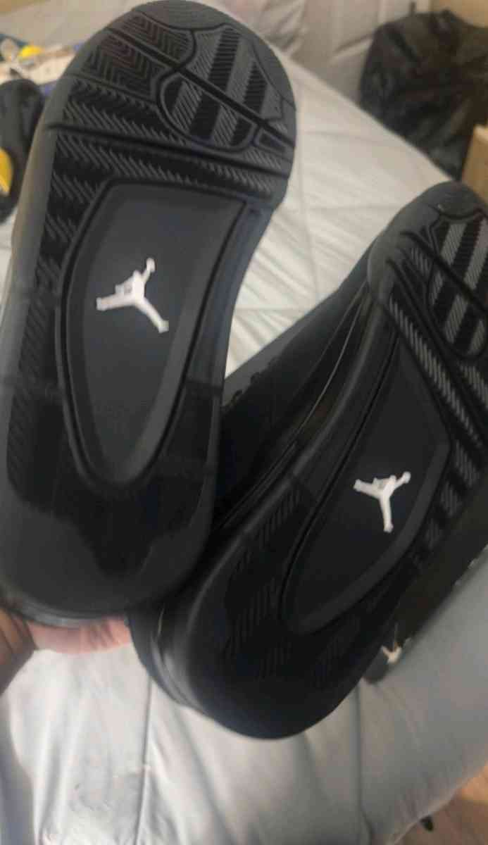 Jordan 4 retro black cats size 12 new